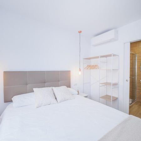 Cubo'S Hostal William'S Sunny 3 With Breakfast Benagalbón Exterior foto