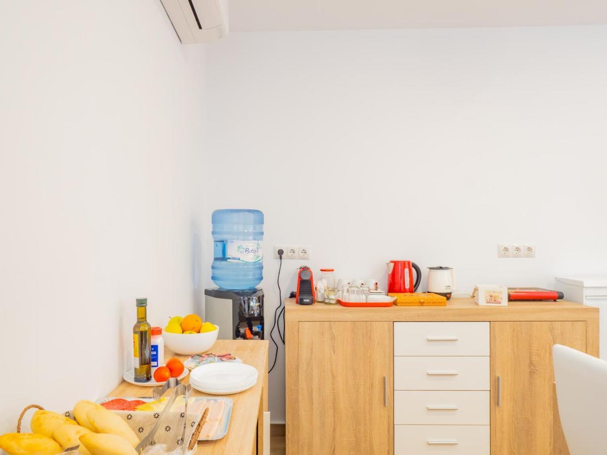 Cubo'S Hostal William'S Sunny 3 With Breakfast Benagalbón Exterior foto